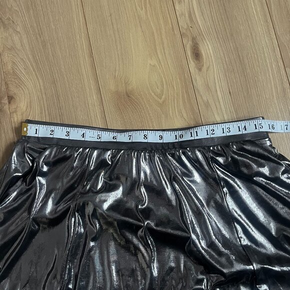 (B39) TORRID Plus Size (00 M | 10) Metal Grey Liquid Shine Midi Skirt W/ Pockets - Picture 7 of 7